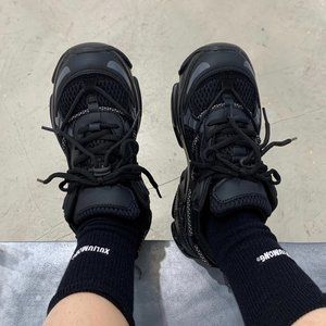 Hot sneakers of the season!